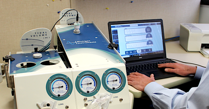 Michigan Instruments test and training lung ventilator being tested